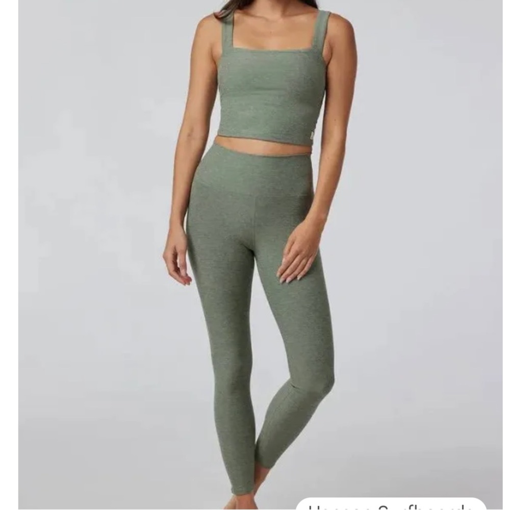 Vuori 3 piece set, Clean Elevation legging, Pose Plyo Tank size S & M tops